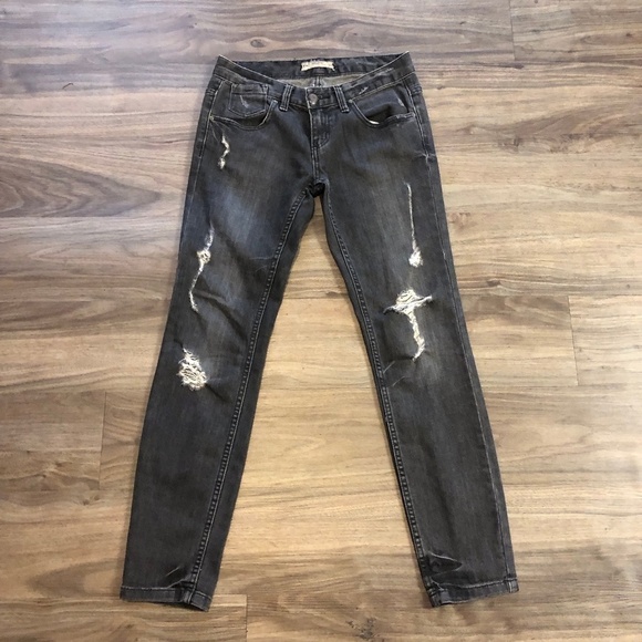 Free People Jeans Women's 26 Distressed Black Slim Fit Cropped Denim - Picture 1 of 8